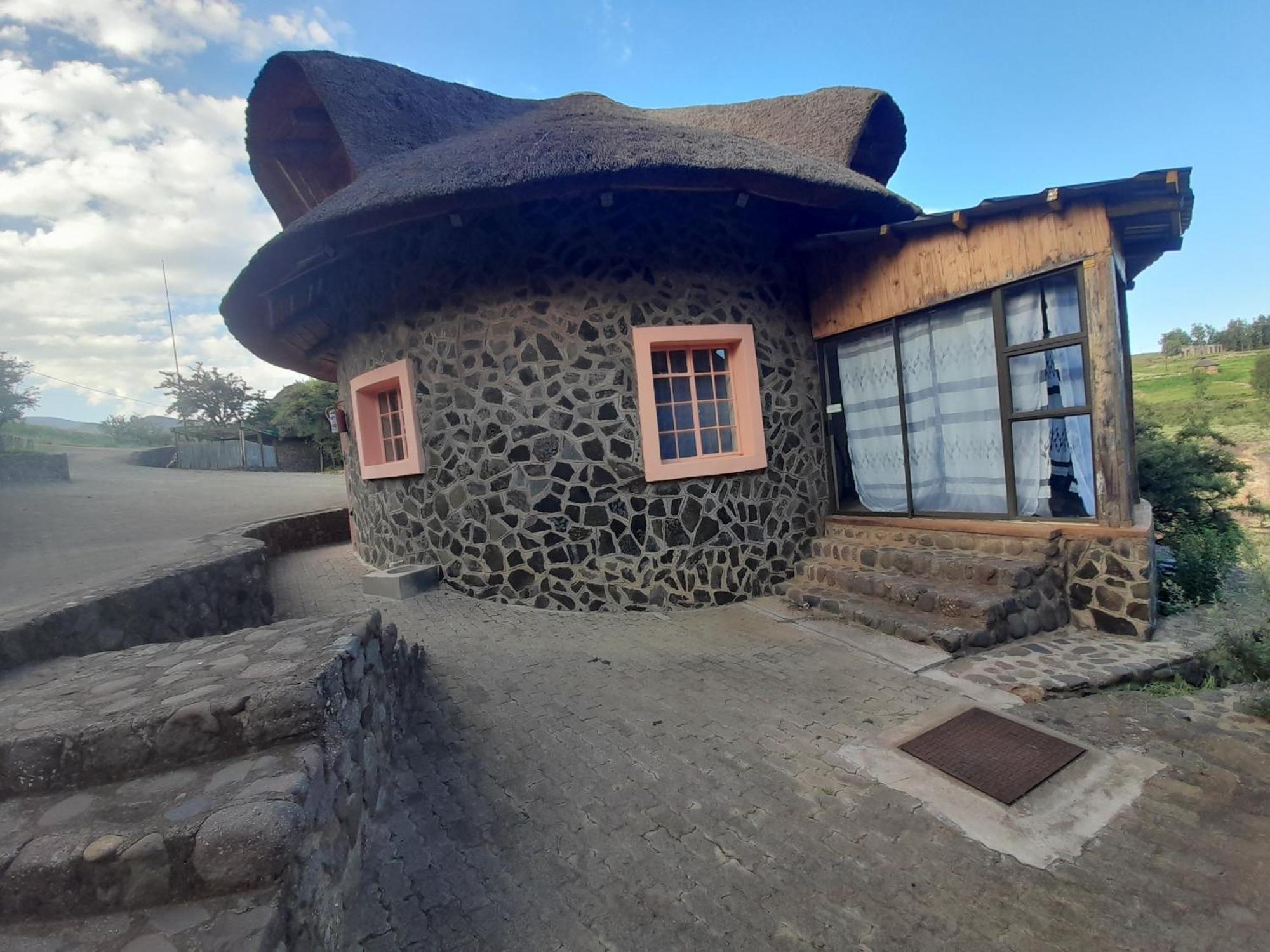 Liphofung Cave, Chalets 호텔 Butha-Buthe 외부 사진